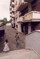 via Rigola, cortile e ingresso